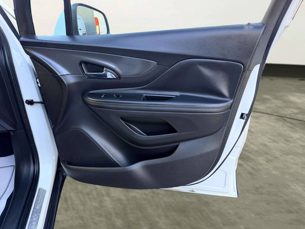 Used 2019 Buick Encore Preferred FWD image 29