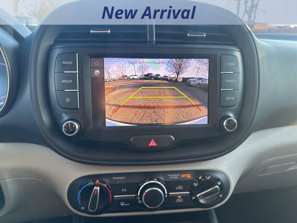 Used 2025 Kia Soul LX w/ LX Technology Package image 12