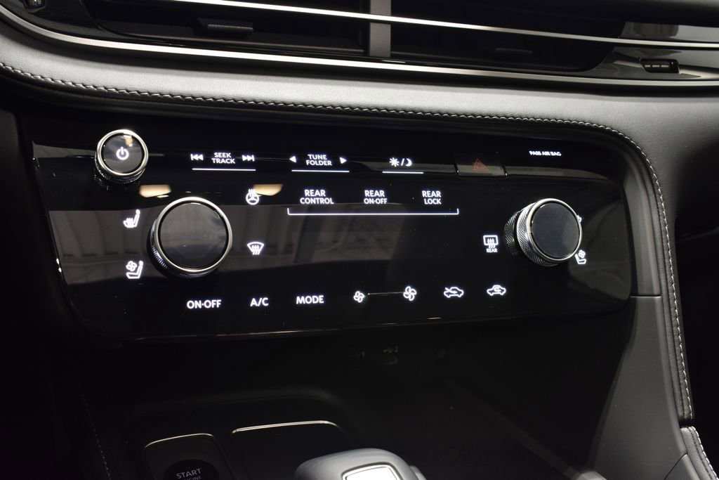 New 2026 INFINITI QX60 Luxe w/ Family Package image 25