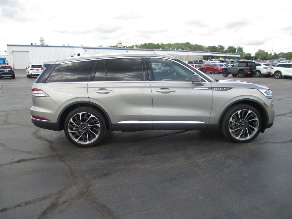 Used 2023 Lincoln Aviator Reserve w/ Equipment Group 201A AWD/4WD image 5
