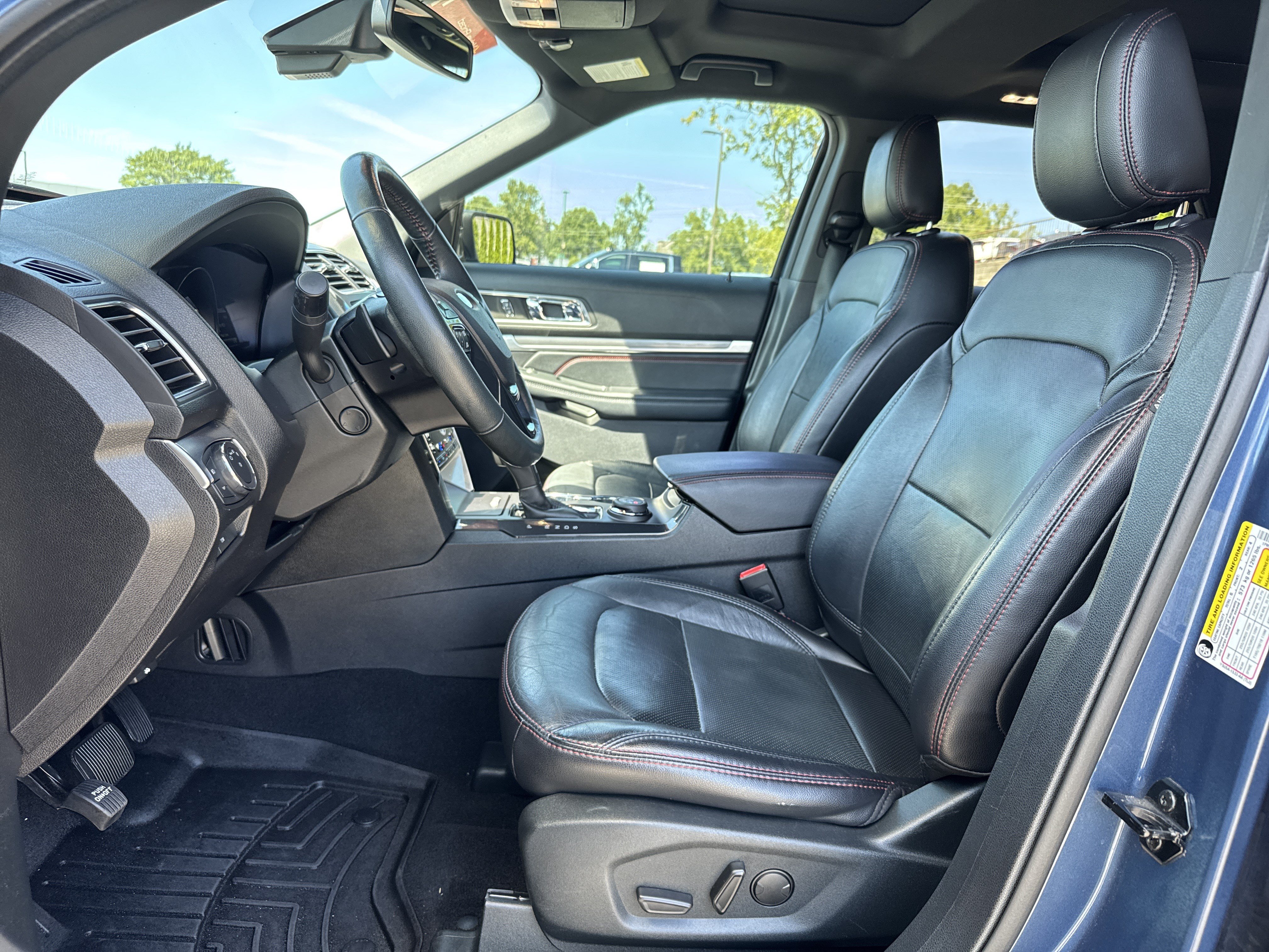 Used 2019 Ford Explorer Sport w/ Equipment Group 401A AWD/4WD image 17