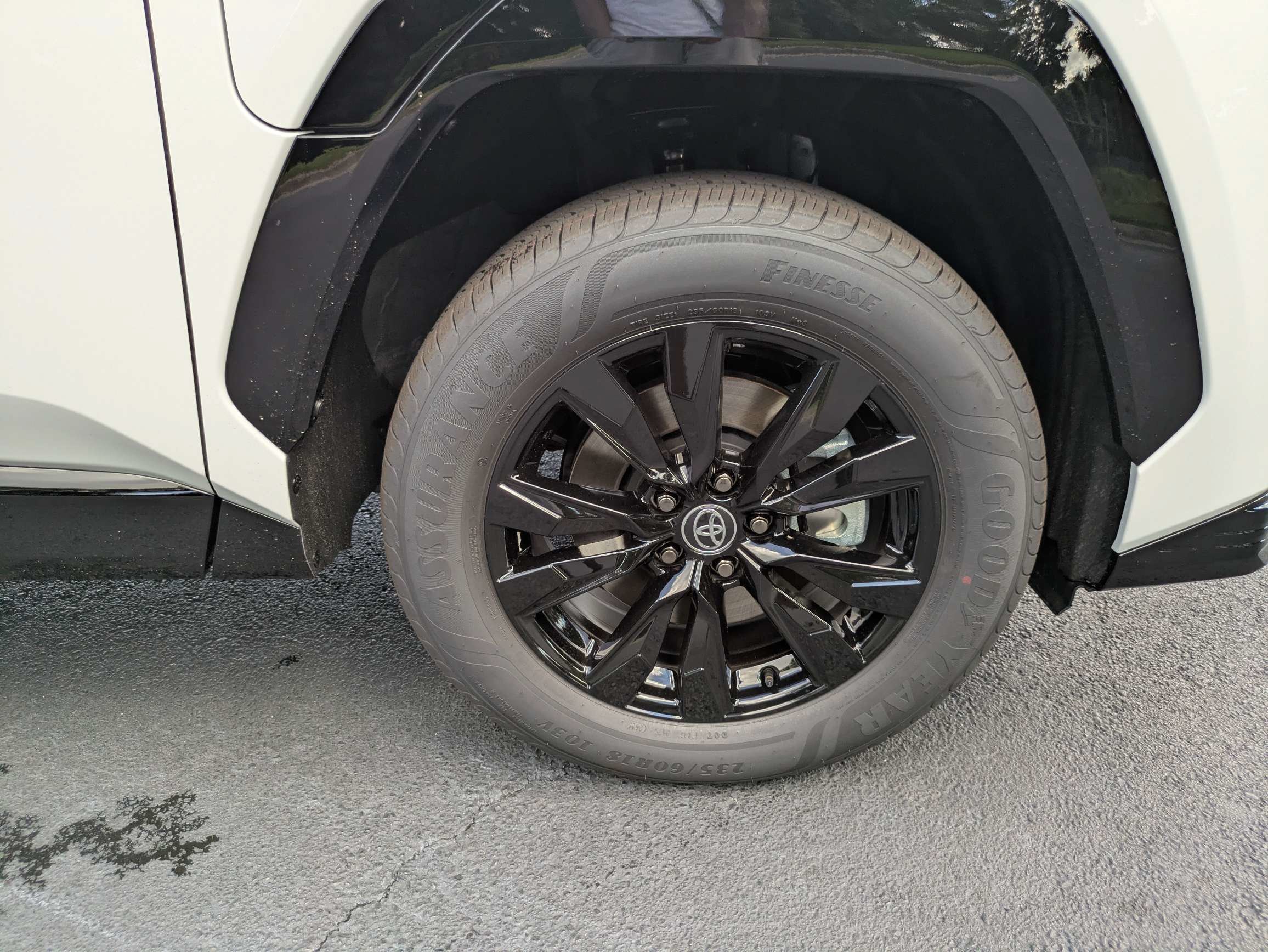 New 2026 Toyota RAV4 SE w/ Weather Package AWD/4WD image 12