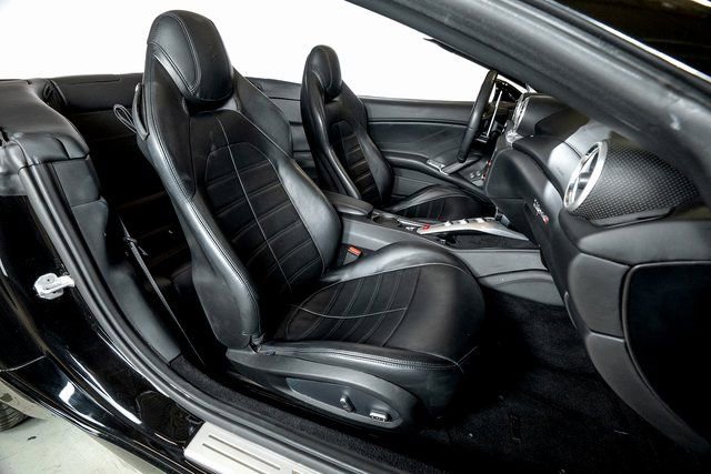 Certified 2017 Ferrari California T image 36