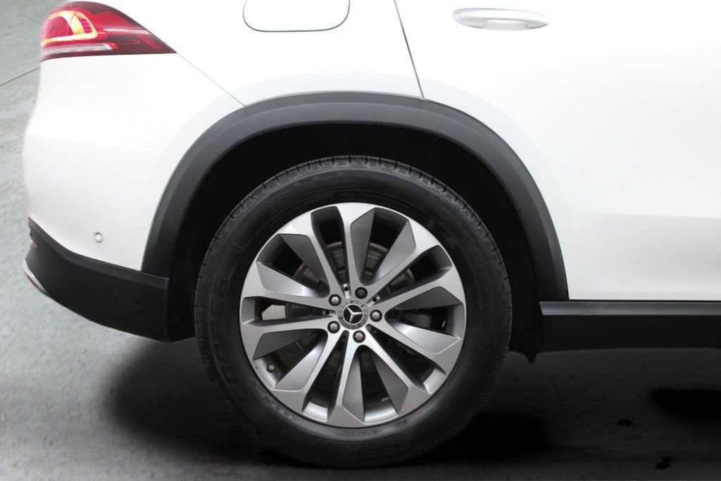 Used 2020 Mercedes-Benz GLE 350 4MATIC image 12