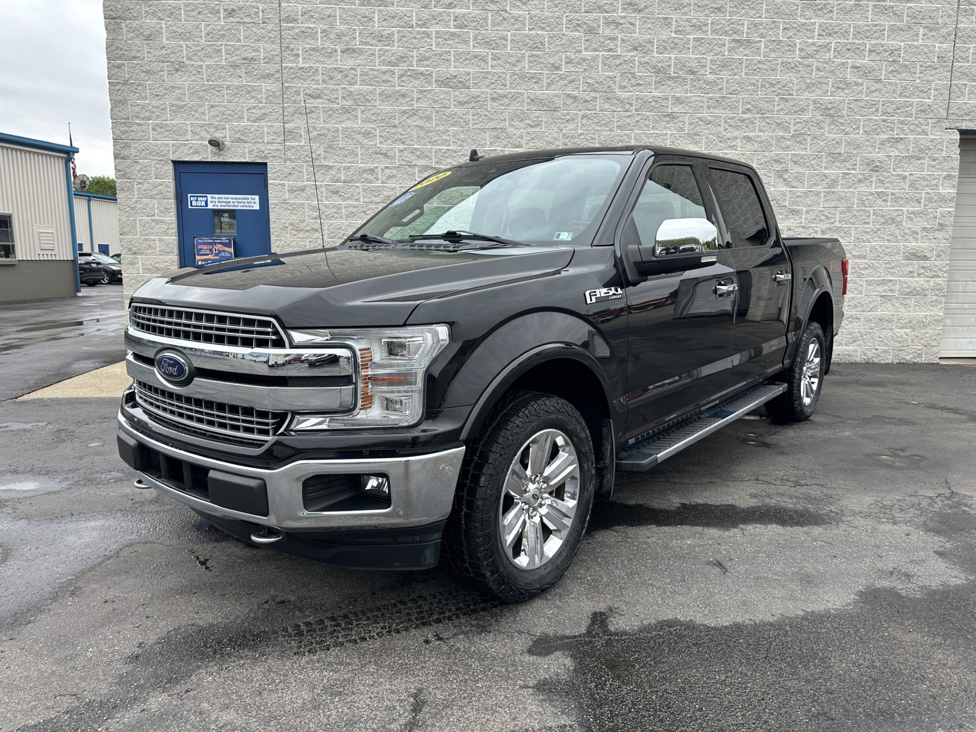 Used 2020 Ford F150 Lariat w/ Equipment Group 502A Luxury AWD/4WD image 1