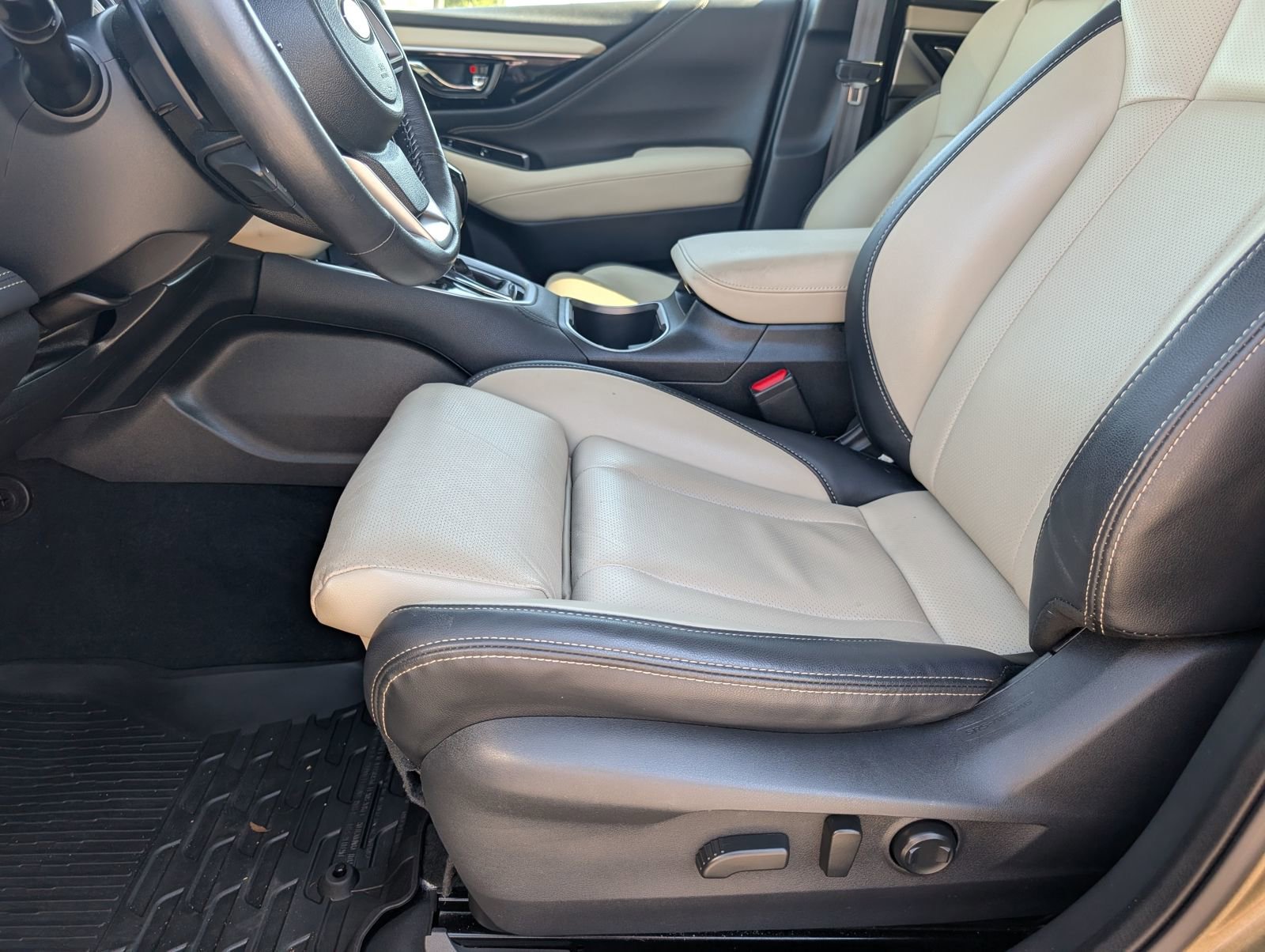 Used 2022 Subaru Outback Limited image 7