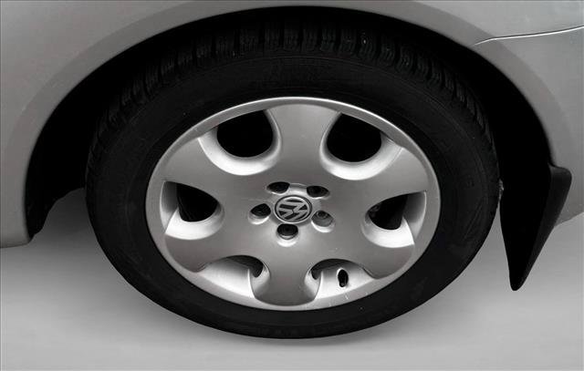 Used 2003 Volkswagen Beetle GLS FWD image 8
