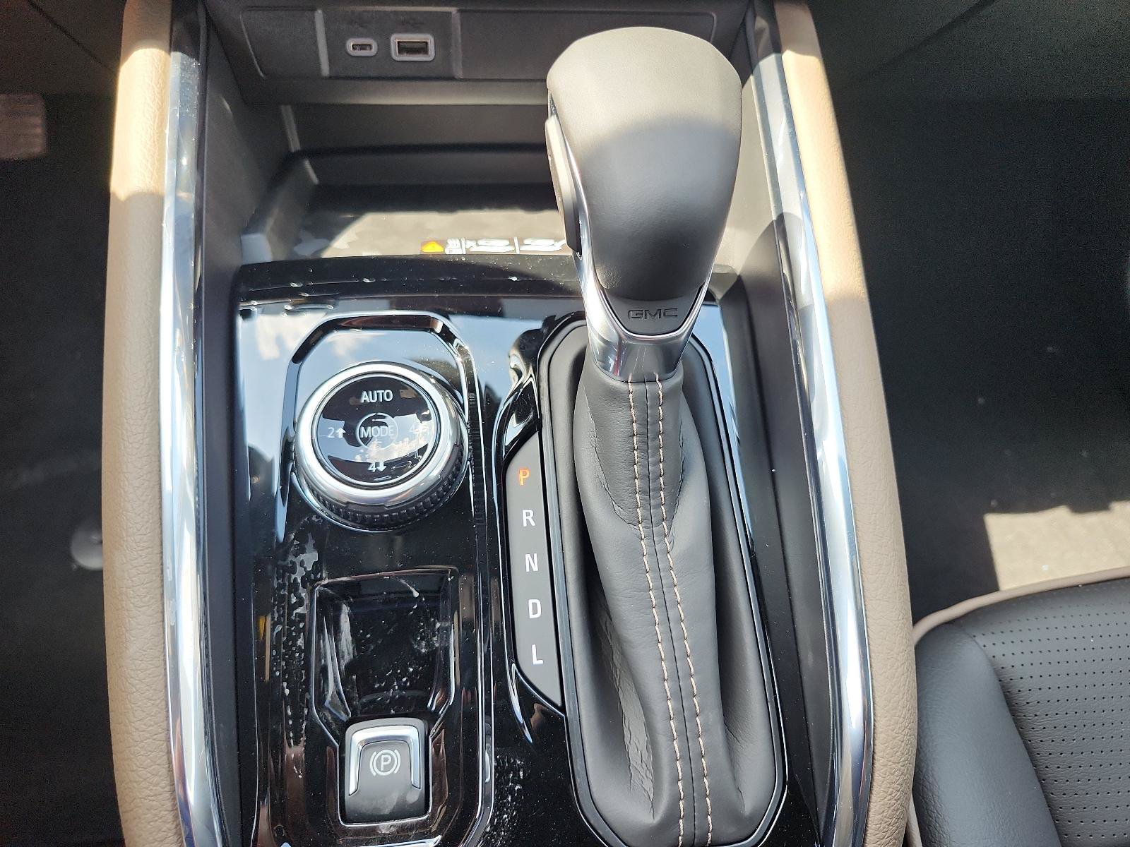 New 2026 GMC Canyon Denali AWD/4WD image 16