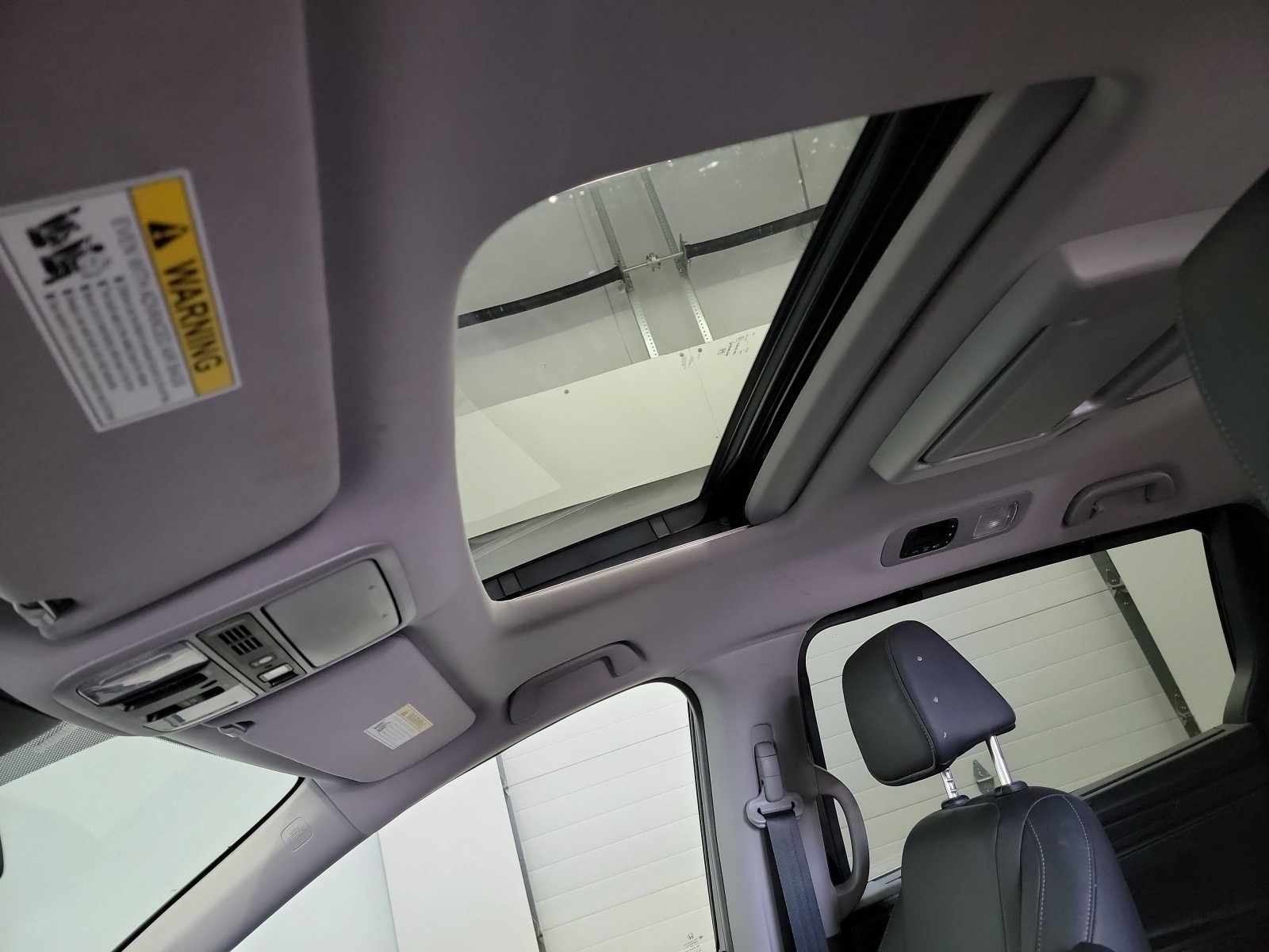 Certified 2024 Honda Odyssey Touring image 24