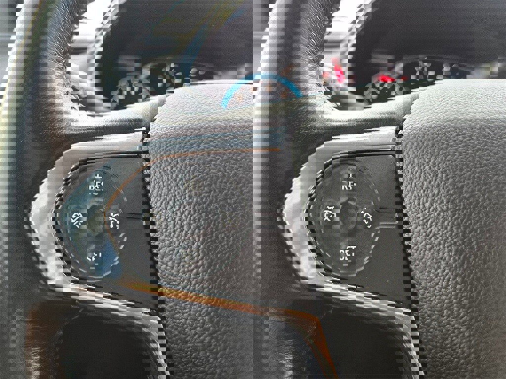 Used 2019 Chevrolet Traverse LT image 18