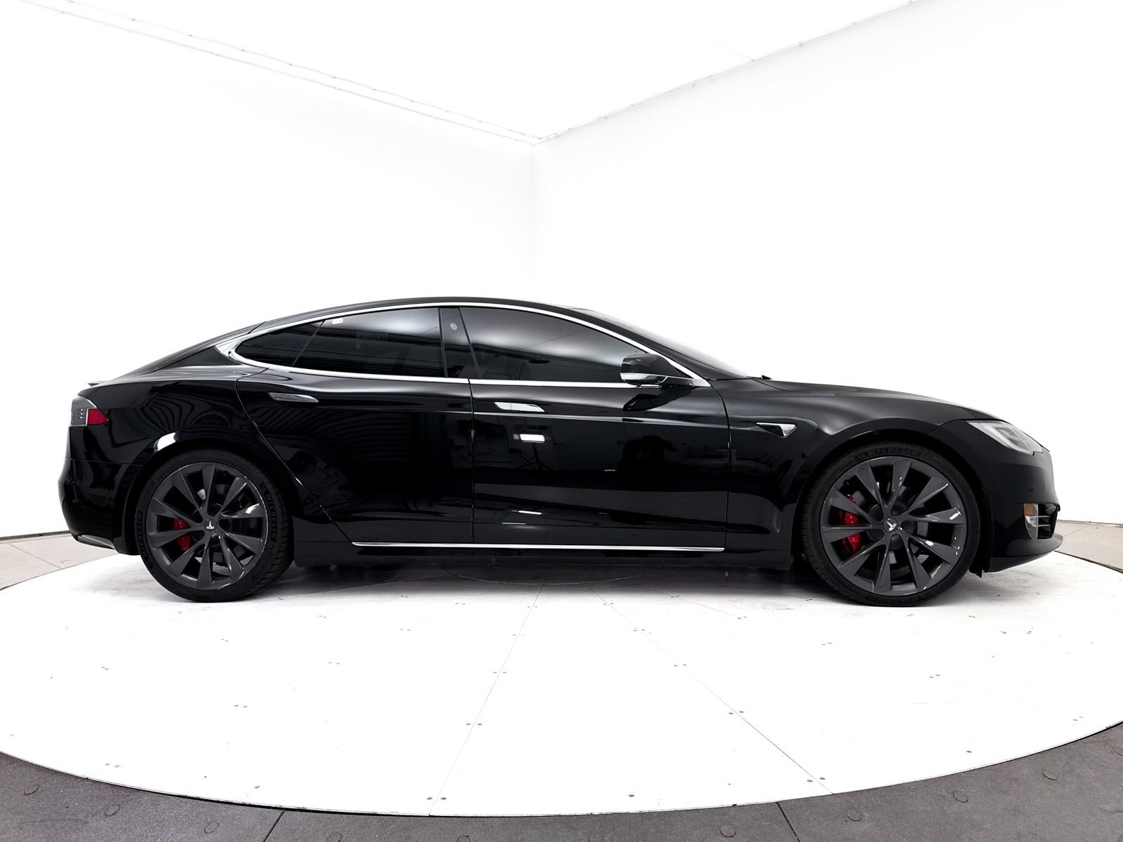 Used 2021 Tesla Model S Performance AWD/4WD image 40