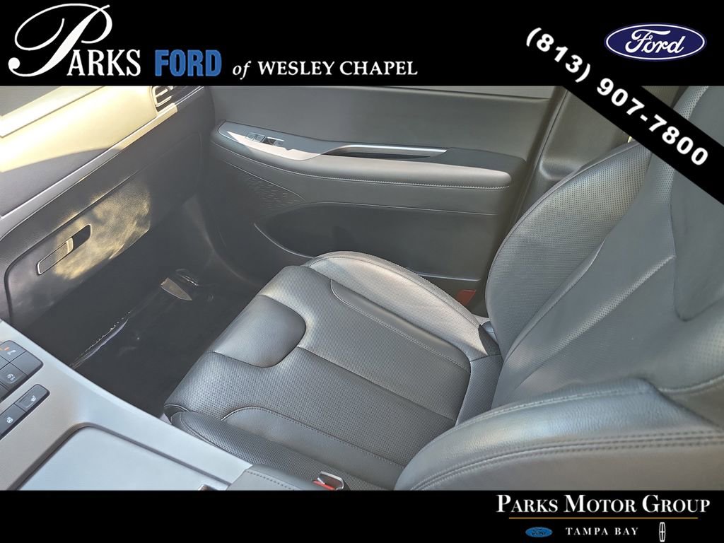 Used 2022 Hyundai Palisade SEL w/ Premium Package FWD image 14