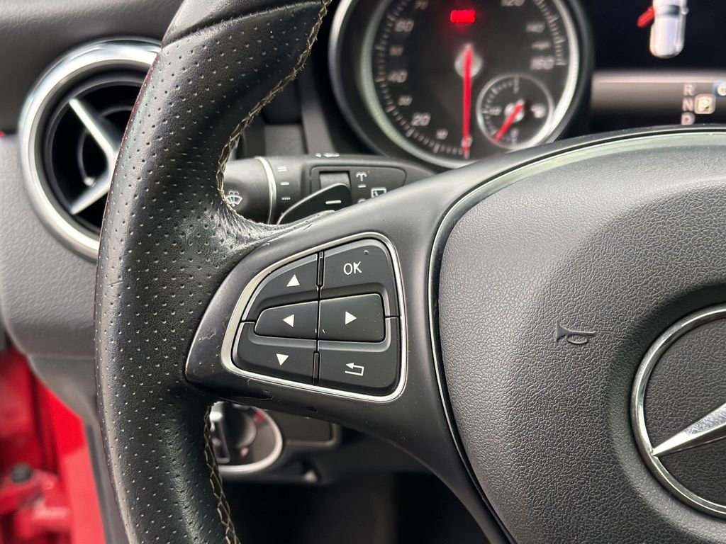 Used 2018 Mercedes-Benz GLA 250 4MATIC image 26