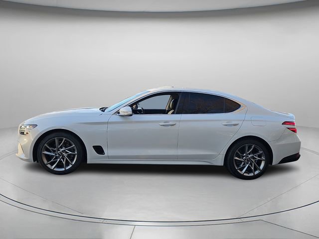 Used 2022 Genesis G70 2.0T image 3