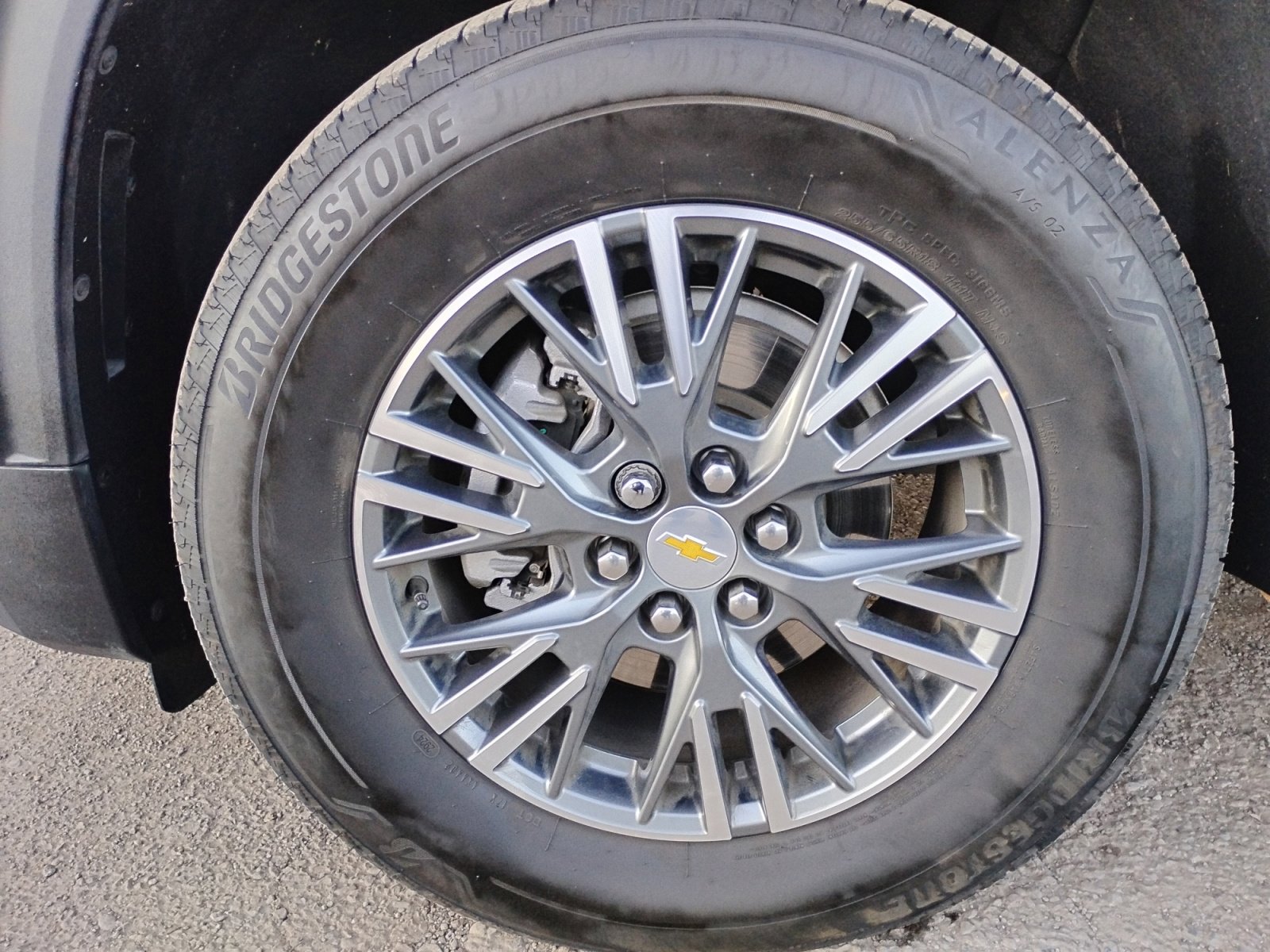 Used 2024 Chevrolet Traverse LT w/ Trailering Package image 10