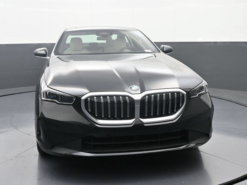 New 2027 BMW 530i xDrive AWD/4WD image 2