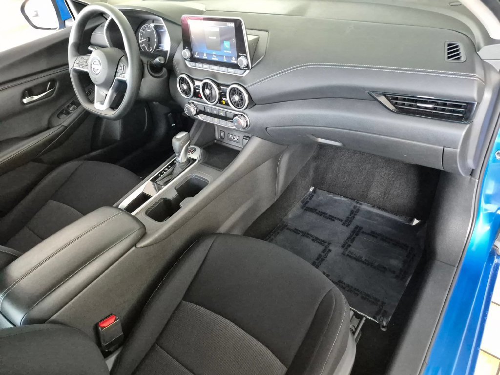 Used 2025 Nissan Sentra SV FWD image 31