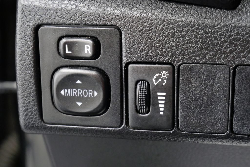 Used 2016 Toyota Corolla L FWD image 23