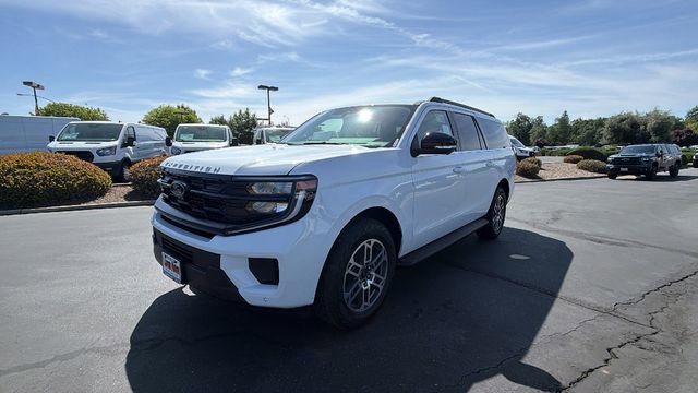 New 2026 Ford Expedition Max Active AWD/4WD image 1