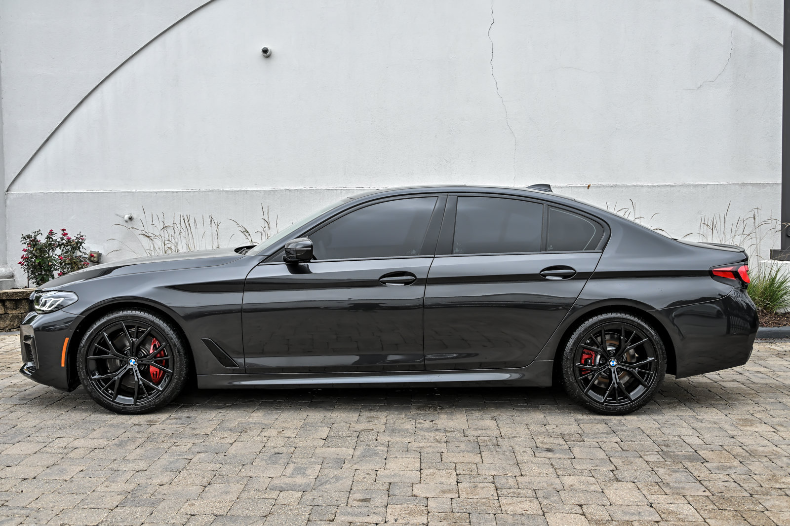Used 2023 BMW 530i xDrive w/ M Sport Package AWD/4WD image 10