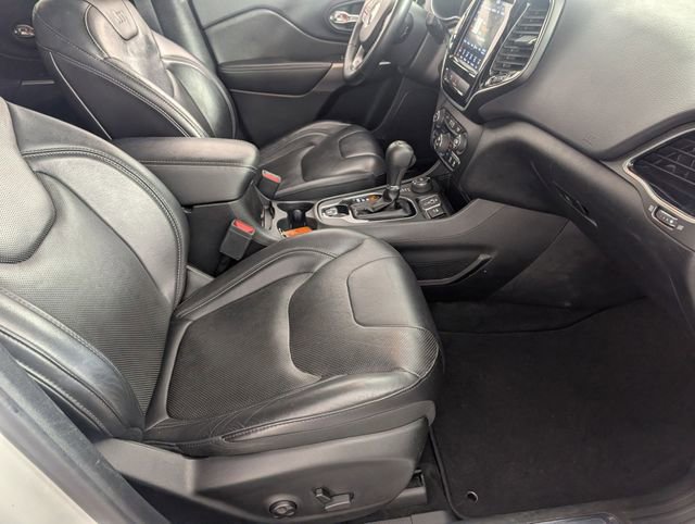 Used 2019 Jeep Cherokee Limited image 35