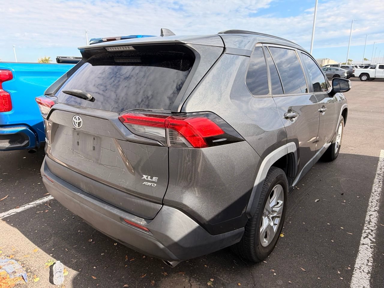 Used 2019 Toyota RAV4 XLE AWD/4WD image 5