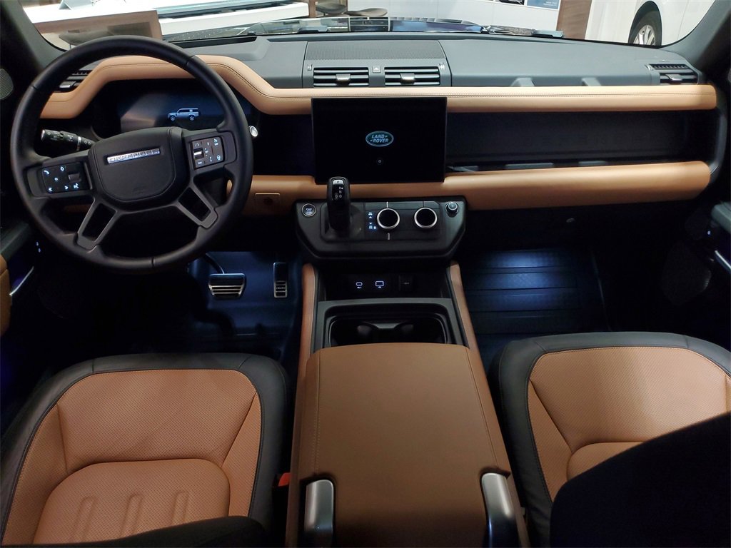 Used 2024 Land Rover Defender 130 X image 27