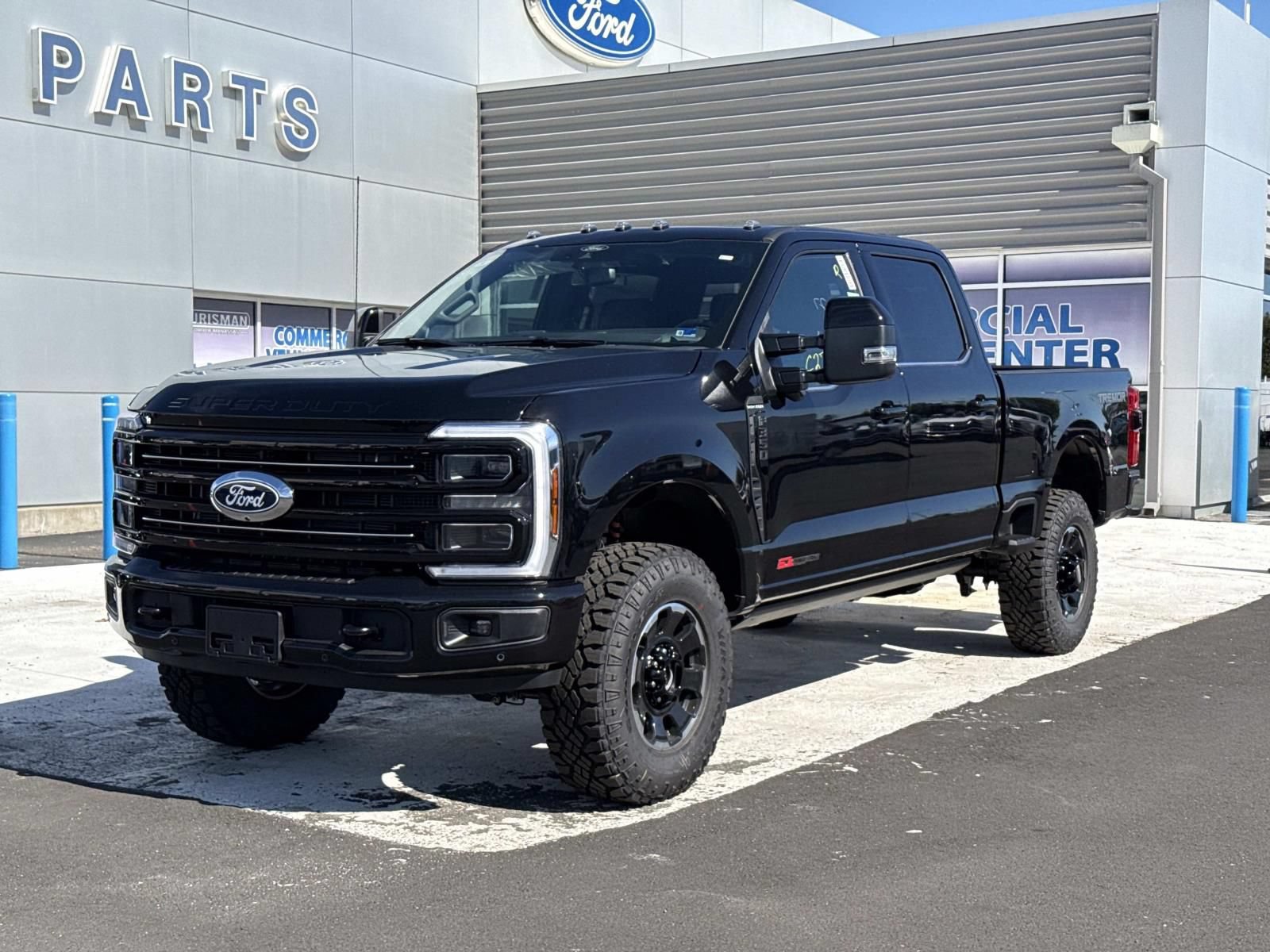 New 2027 Ford F350 Platinum w/ Tremor Off-Road Package AWD/4WD image 7