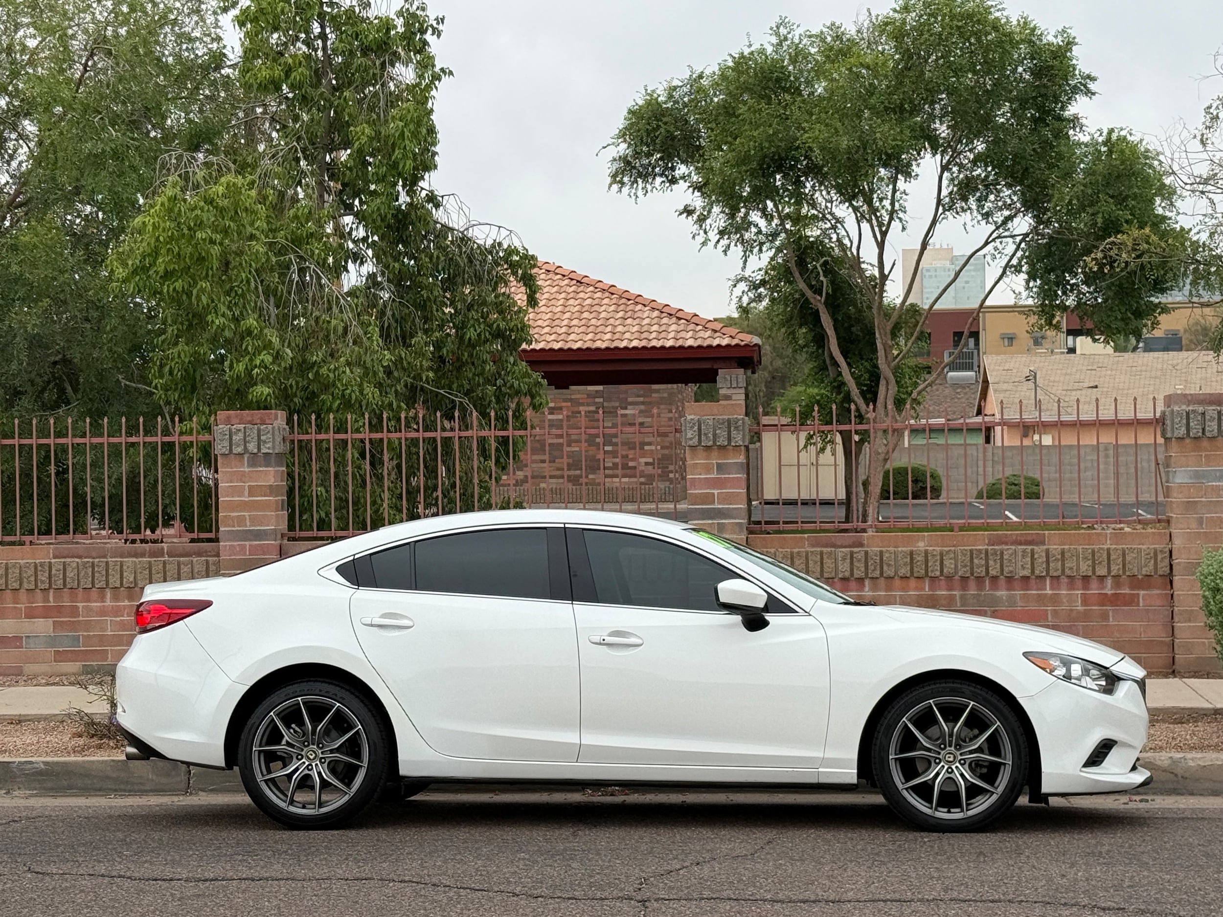 Used 2017 MAZDA MAZDA6 Touring FWD image 9
