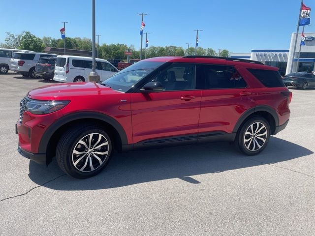 New 2026 Ford Explorer ST-Line AWD/4WD image 4