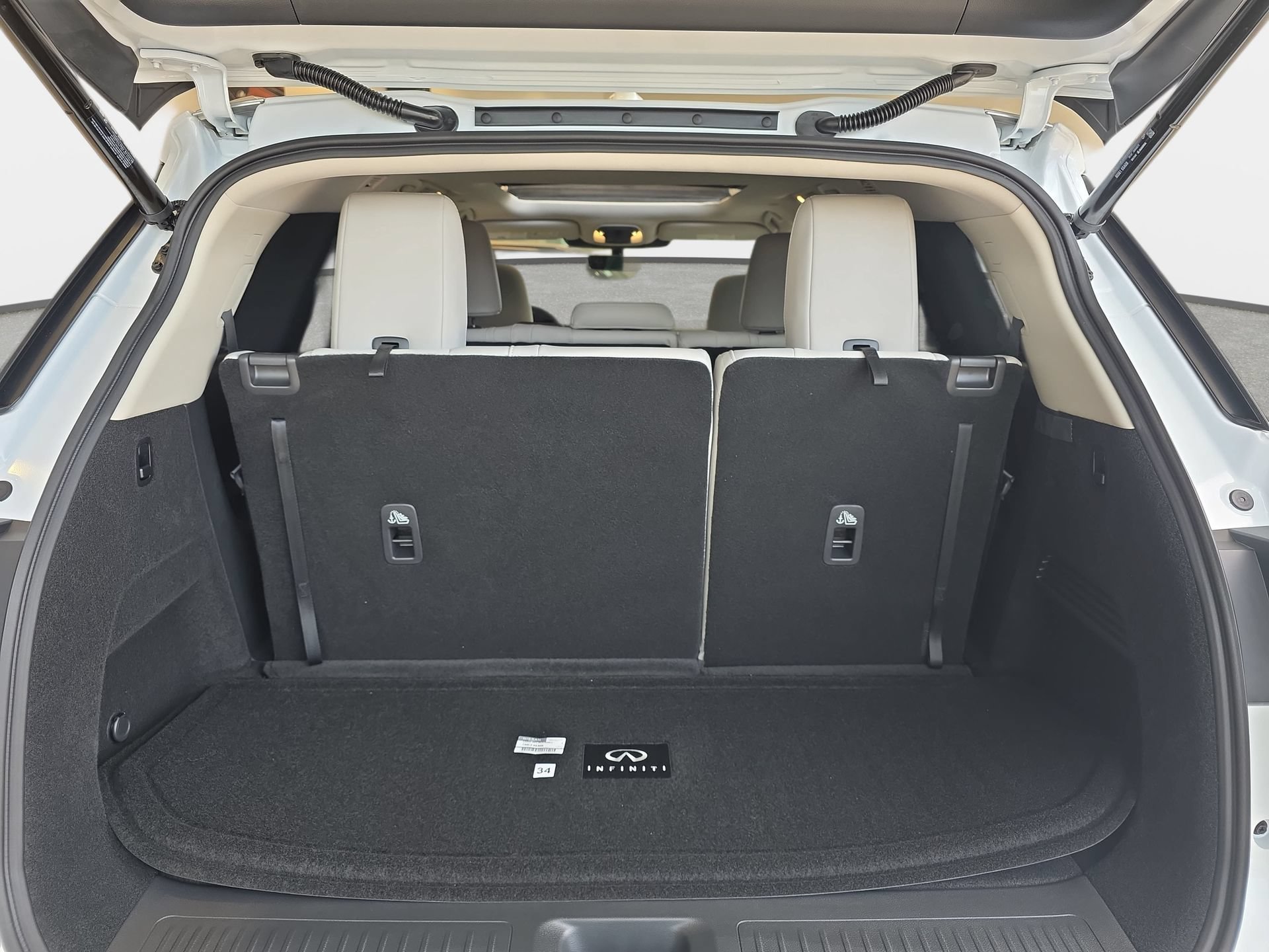 New 2027 INFINITI QX60 Luxe w/ Cargo Package FWD image 12