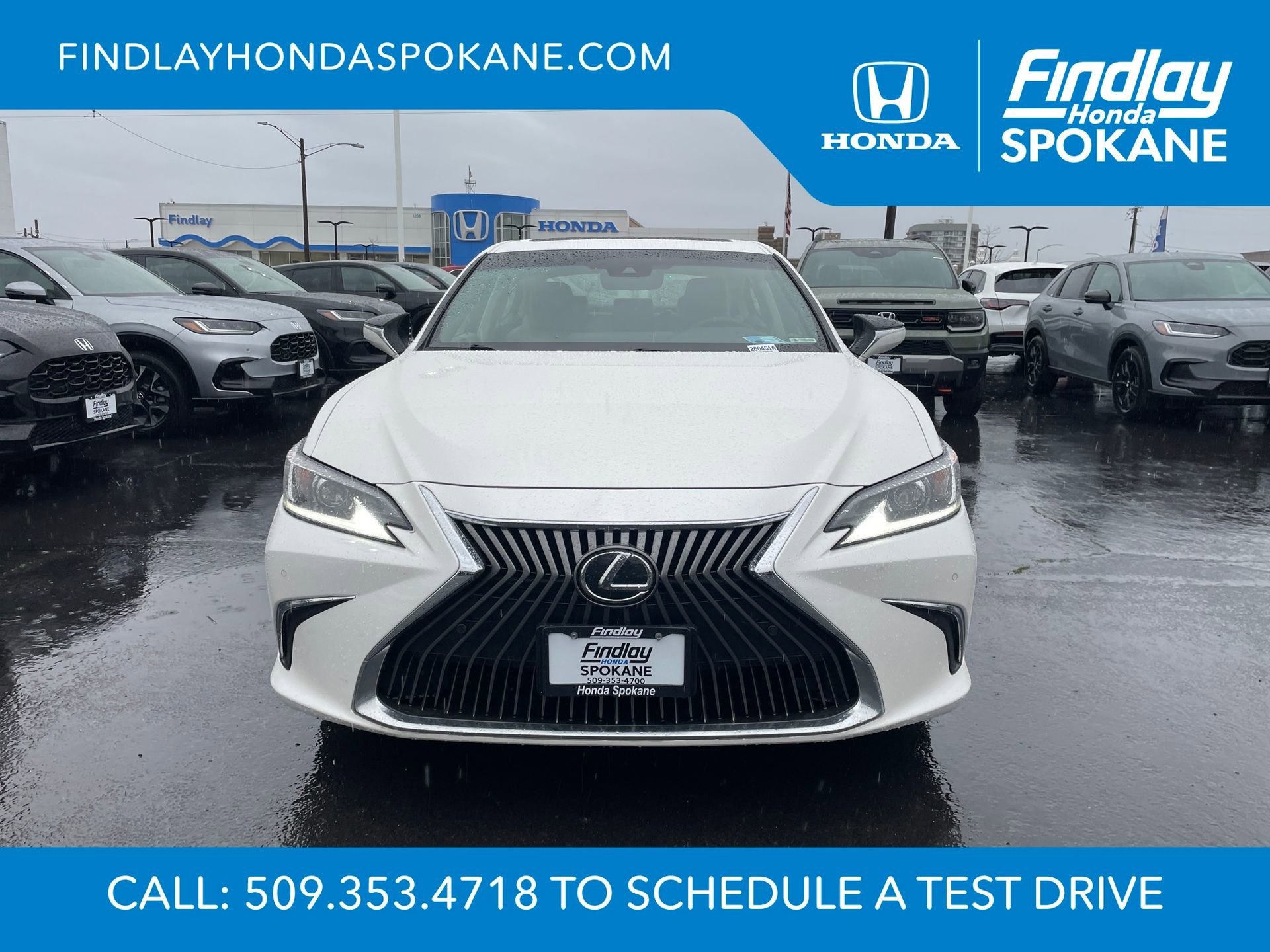 Used 2021 Lexus ES 250 w/ Premium Package image 2