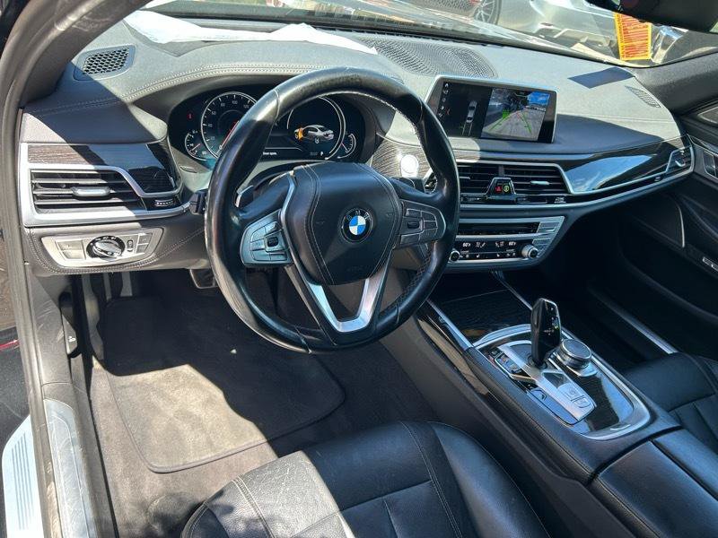 Used 2018 BMW 740i RWD image 8