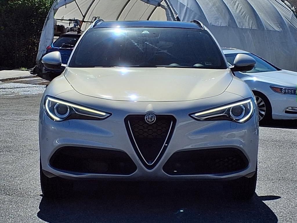 Used 2023 Alfa Romeo Stelvio Ti w/ Active Assist Plus Package AWD/4WD image 2