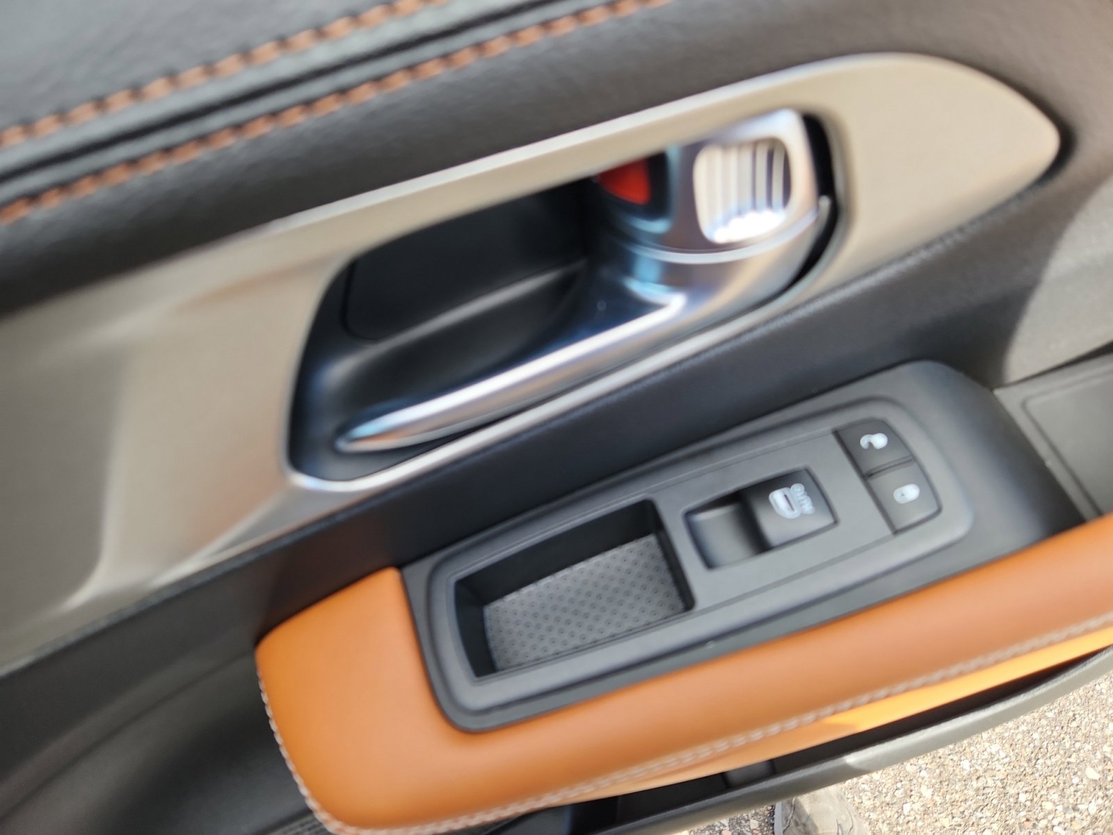 New 2026 Chrysler Pacifica Pinnacle image 17