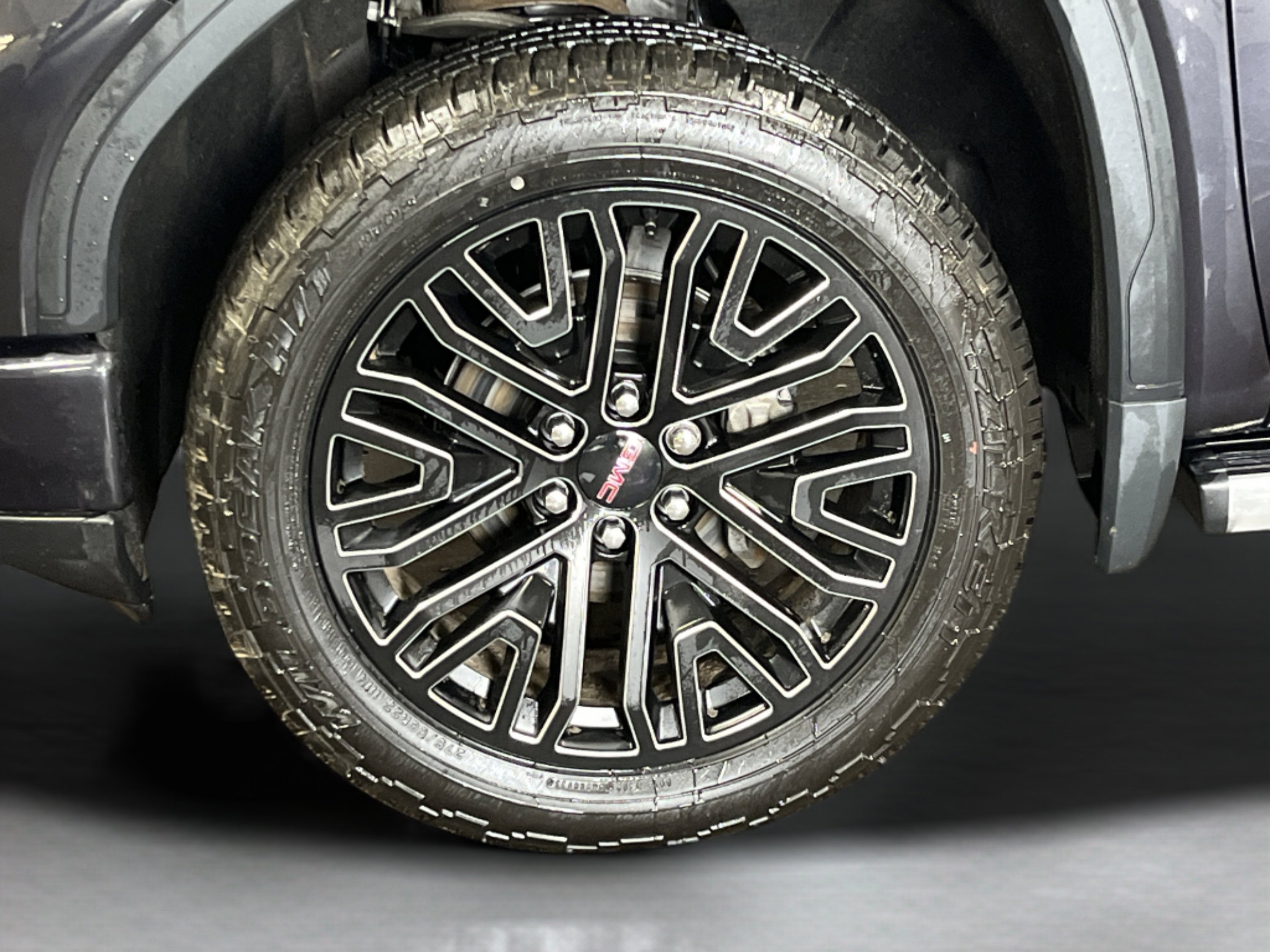 Used 2024 GMC Sierra 1500 Denali w/ Denali Reserve Package image 9