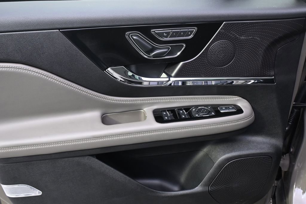 New 2026 Lincoln Corsair Premiere image 22