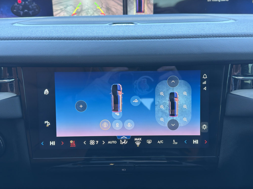 Used 2025 Lincoln Navigator L Reserve w/ Jet Appearance Package image 28