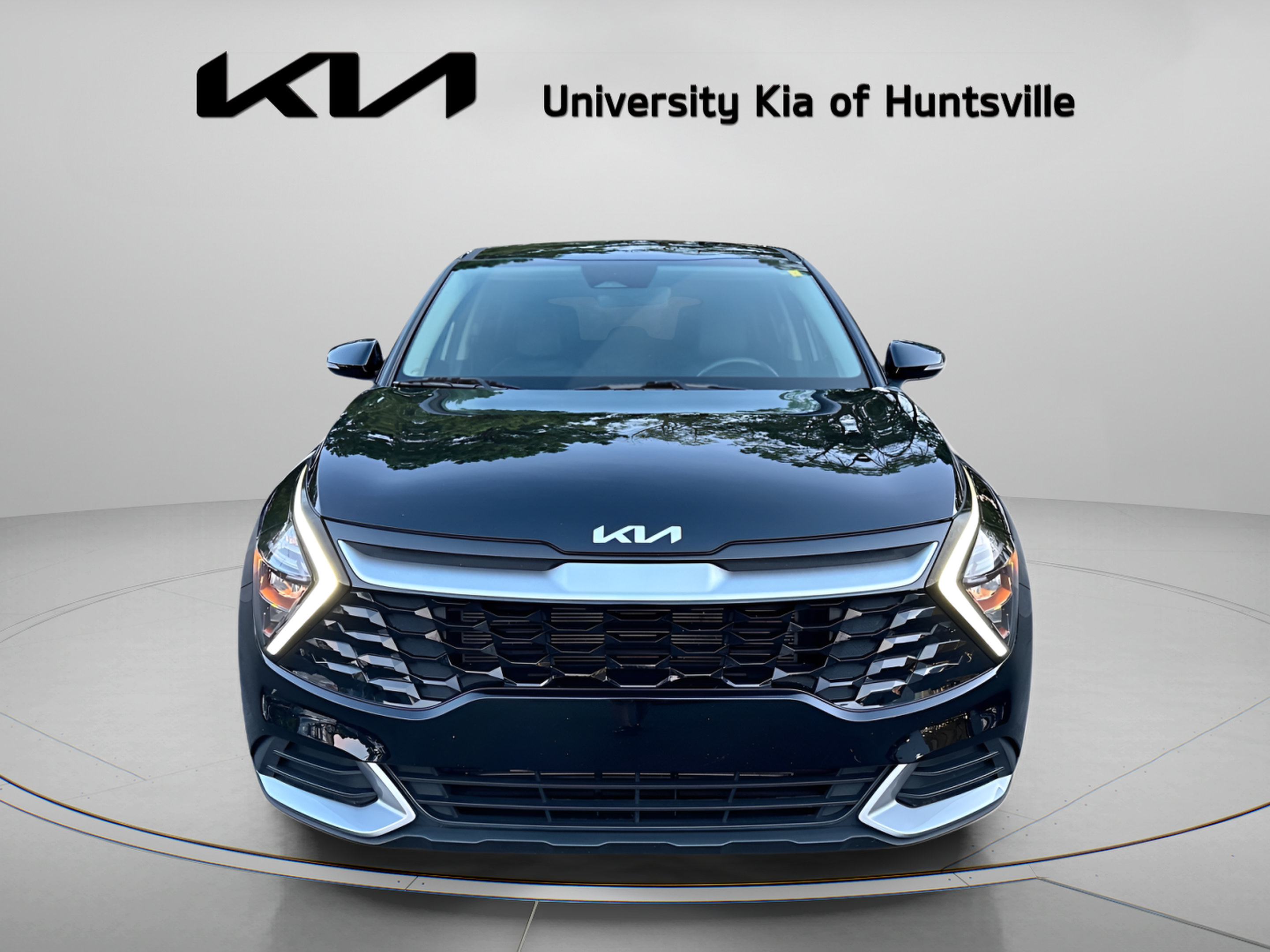 Used 2023 Kia Sportage EX FWD image 3