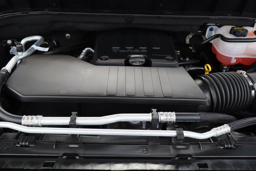 Certified 2026 Chevrolet Silverado 1500 Custom AWD/4WD image 29