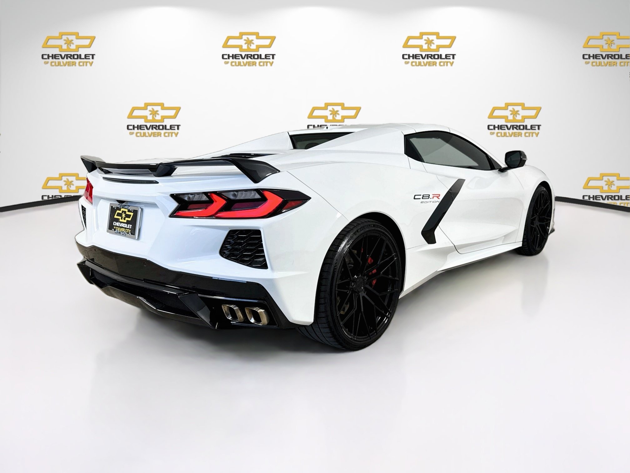 Used 2020 Chevrolet Corvette Stingray Convertible w/ Z51 Performance Package RWD image 8