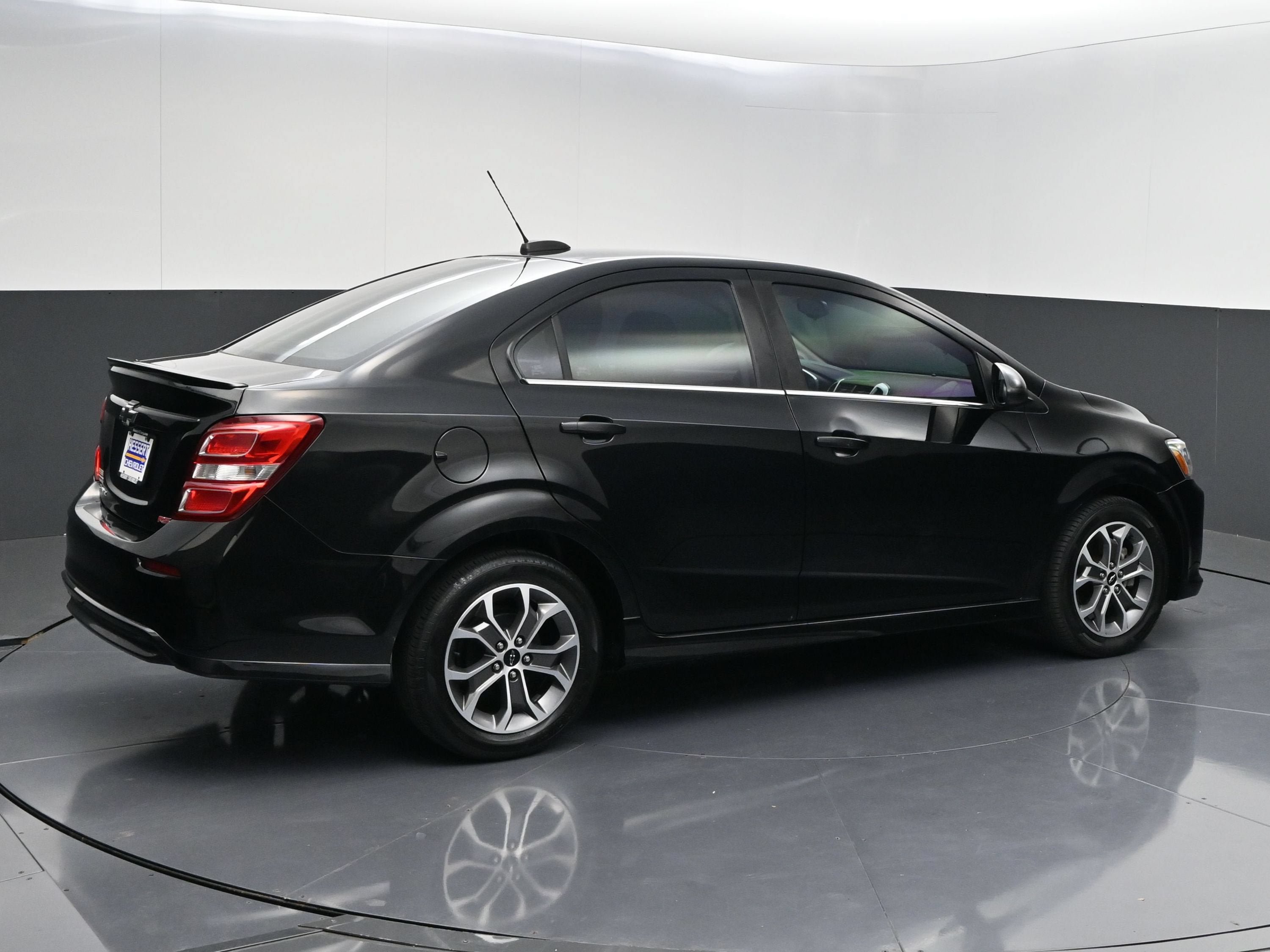Used 2020 Chevrolet Sonic LT FWD image 8
