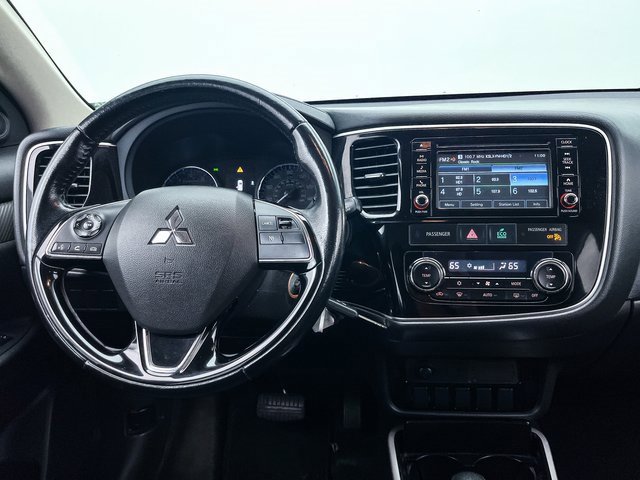 Used 2017 Mitsubishi Outlander ES image 6