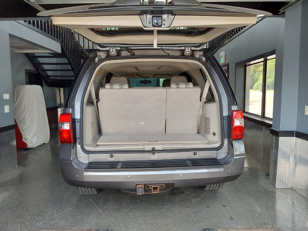 Used 2014 Ford Expedition XLT w/ Leather Seating Package AWD/4WD image 22