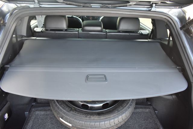 Used 2022 Volkswagen Tiguan SE R-Line image 39