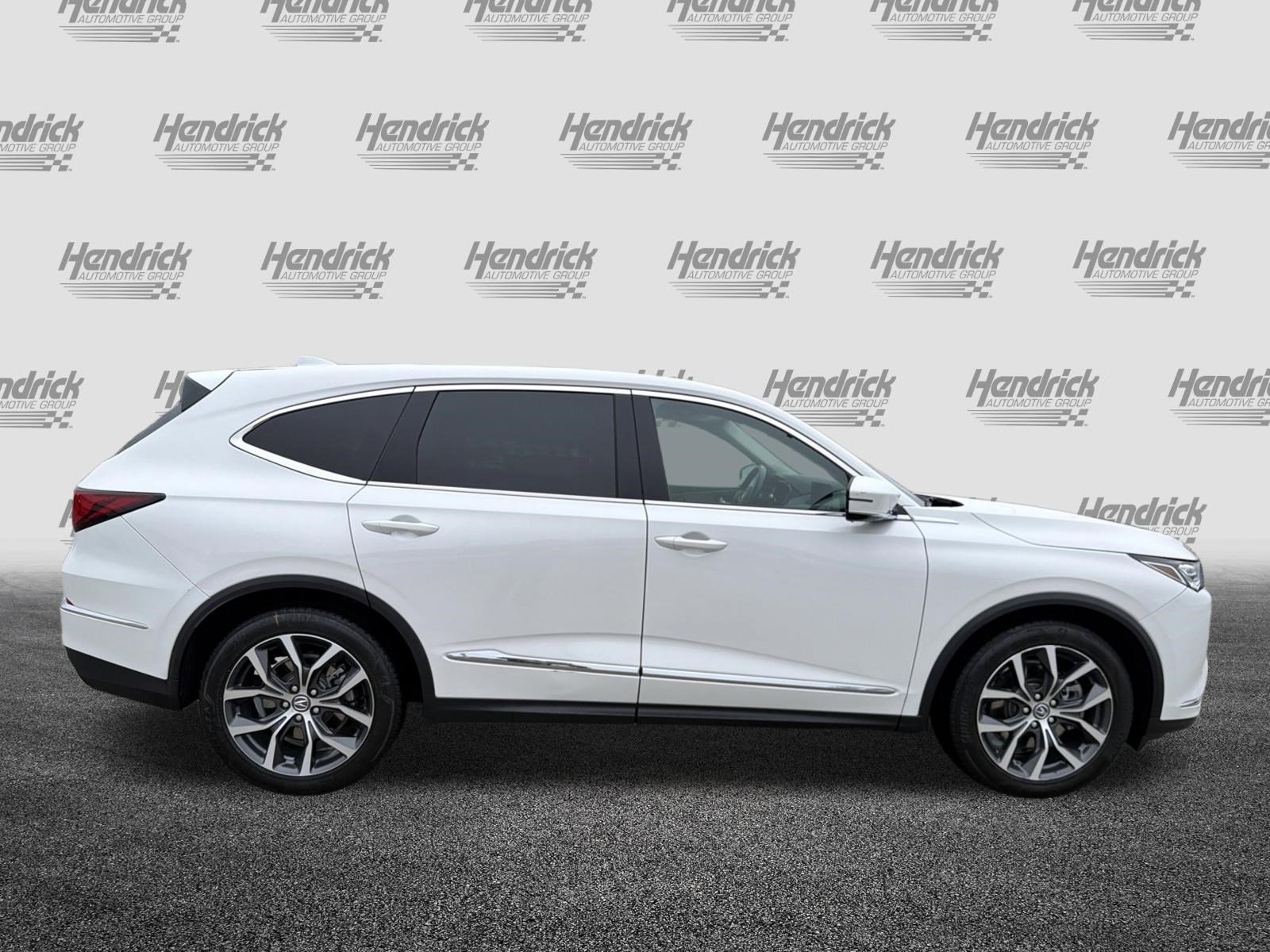 Certified 2023 Acura MDX SH-AWD w/ Technology Package image 11