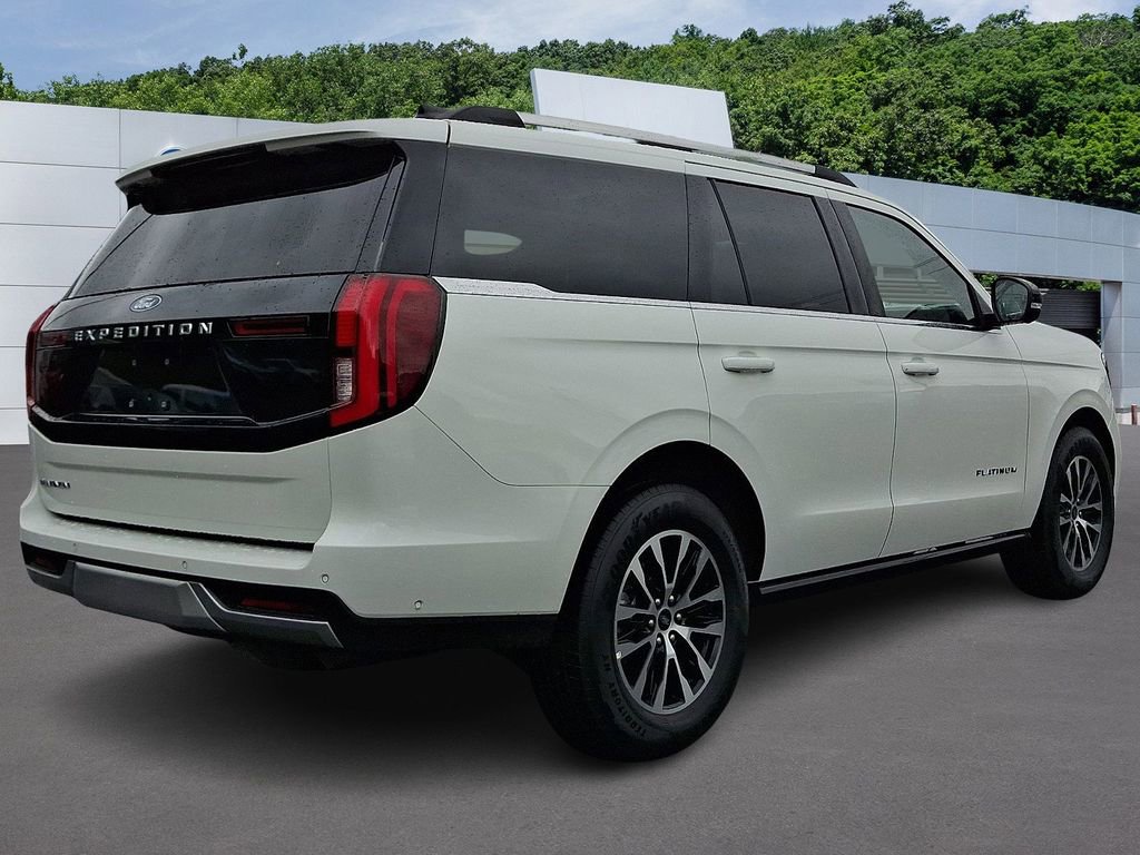 Certified 2025 Ford Expedition Platinum AWD/4WD image 6