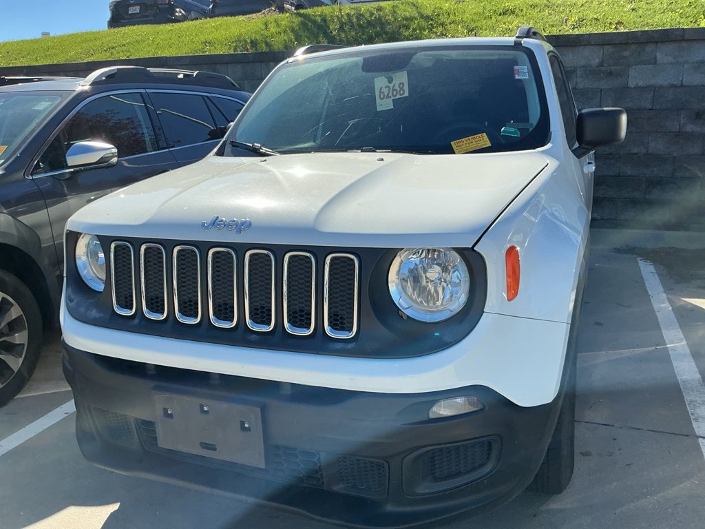 Used 2017 Jeep Renegade Sport w/ Power & Air Group AWD/4WD image 3