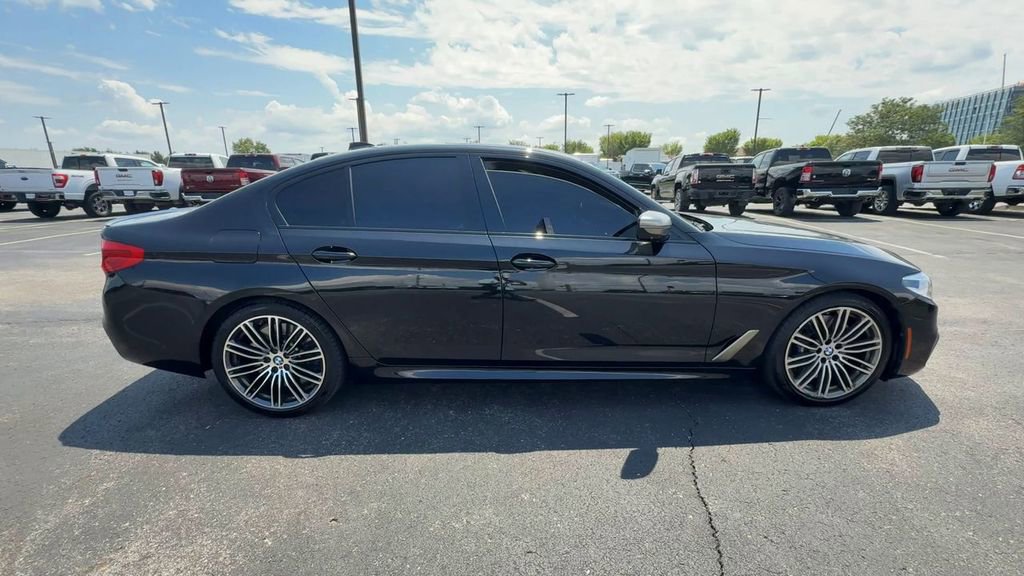 Used 2020 BMW M550i xDrive image 9