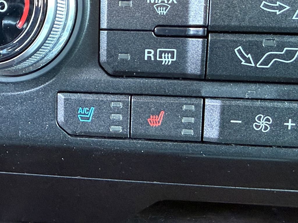 Used 2016 Ford F150 Platinum w/ Technology Package image 35